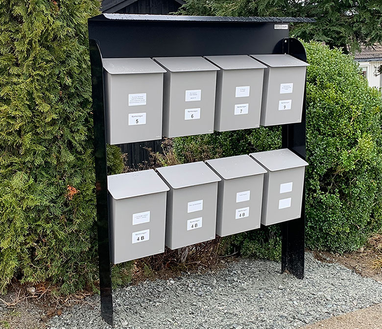 postkassestativ til habo postkasser grå sort tomaks kvalitet