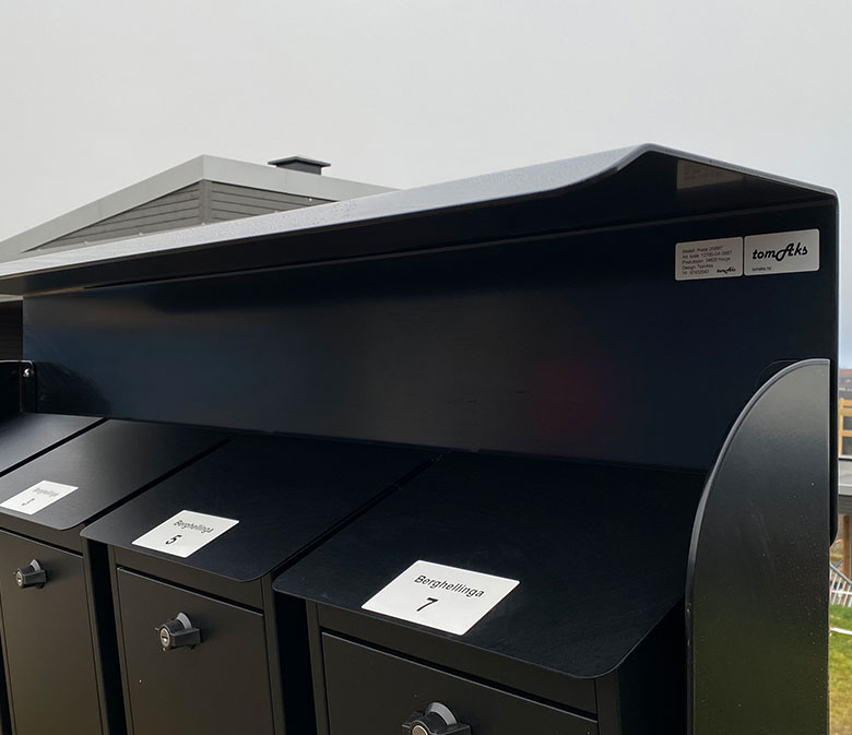 samlestativ til postkasser fra tomaks med postkasser