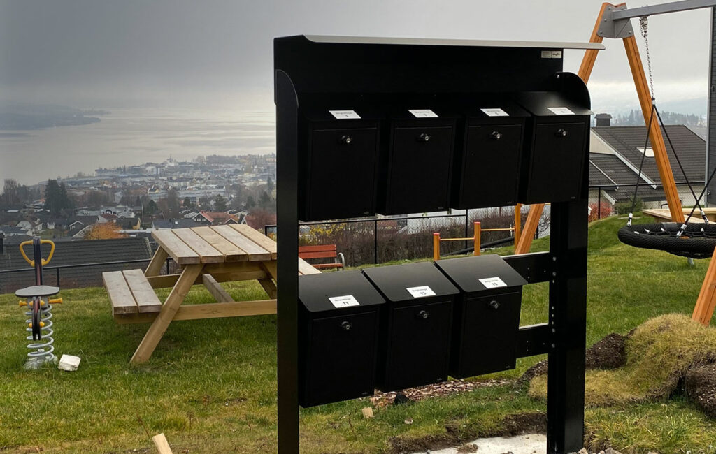 Postkassestativ 2/8T m/Habo postkasser 9441B, Gjøvik